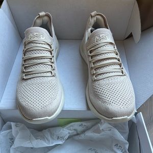 Womens APL TECHLOOM BREEZE